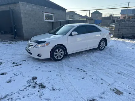 Toyota Camry 2010 года за 6 700 000 тг. в Алматы – фото 2