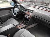 Mercedes-Benz C 200 1994 года за 1 200 000 тг. в Семей – фото 5