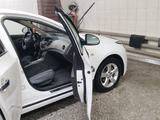 Chevrolet Cruze 2010 годаfor3 500 000 тг. в Усть-Каменогорск – фото 4