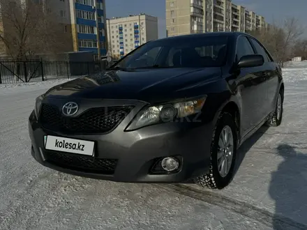 Toyota Camry 2011 года за 7 300 000 тг. в Семей