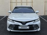 Toyota Camry 2019 года за 13 300 000 тг. в Шымкент