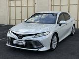 Toyota Camry 2019 года за 13 300 000 тг. в Шымкент – фото 3
