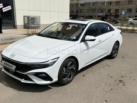 Hyundai Elantra 2023 года за 8 900 000 тг. в Астана