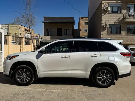 Toyota Highlander 2017 года за 13 000 000 тг. в Жанаозен – фото 15