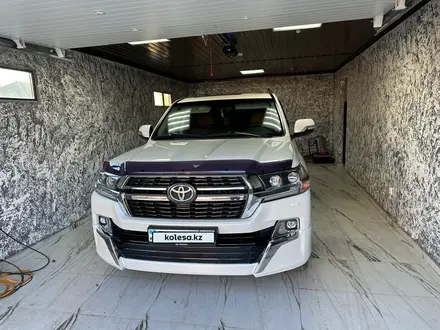 Toyota Land Cruiser 2020 года за 35 000 000 тг. в Астана