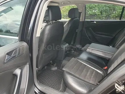 Volkswagen Passat 2005 года за 4 200 000 тг. в Астана – фото 18