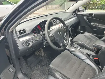 Volkswagen Passat 2005 года за 4 200 000 тг. в Астана – фото 21