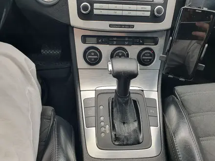 Volkswagen Passat 2005 года за 4 200 000 тг. в Астана – фото 24