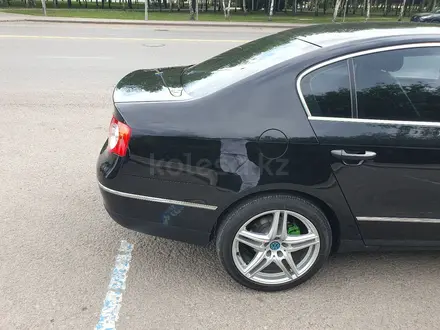 Volkswagen Passat 2005 года за 4 200 000 тг. в Астана – фото 40