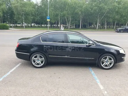 Volkswagen Passat 2005 года за 4 200 000 тг. в Астана – фото 47