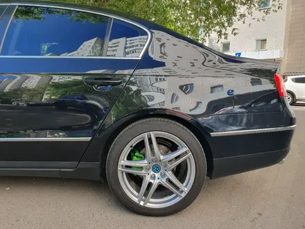 Volkswagen Passat 2005 года за 4 200 000 тг. в Астана – фото 2