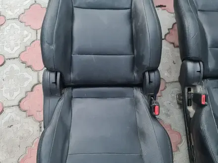 Салон кожа чёрная элетро сиденья на паджеро.4.3үшін300 300 тг. в Алматы – фото 2