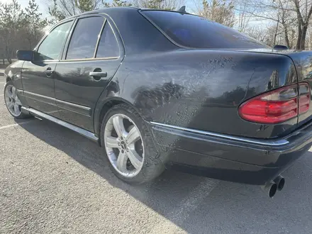 Mercedes-Benz E 230 1996 года за 2 000 000 тг. в Астана – фото 3