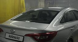 Hyundai Sonata 2016 годаfor6 650 000 тг. в Астана – фото 3