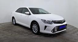 Toyota Camry 2015 года за 9 790 000 тг. в Астана – фото 3