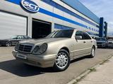 Mercedes-Benz E 230 1995 года за 3 000 000 тг. в Алматы