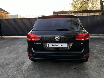 Volkswagen Touareg 2010 года за 10 500 000 тг. в Астана – фото 5