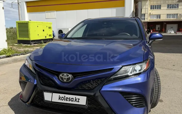 Toyota Camry 2017 года за 7 400 000 тг. в Уральск