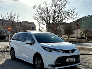 Toyota Sienna, 2022