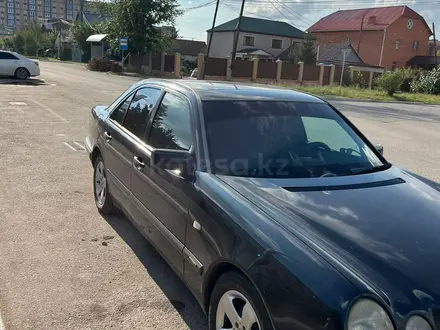 Mercedes-Benz E 280 1997 года за 3 200 000 тг. в Кокшетау