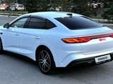 BYD Qin L DM-i 2025 годаүшін9 600 000 тг. в Караганда – фото 3