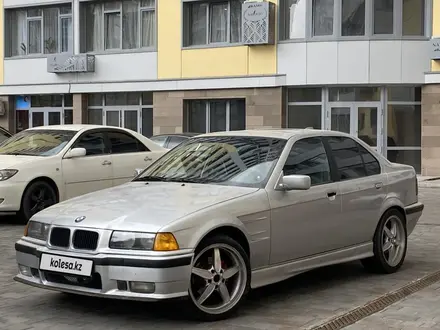 BMW 320 1996 года за 2 800 000 тг. в Алматы – фото 5