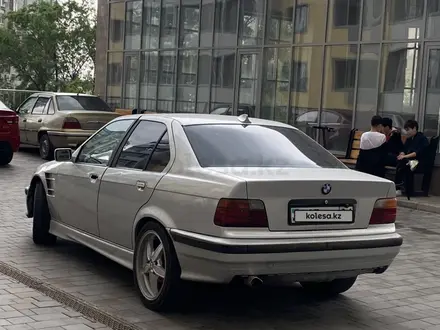 BMW 320 1996 года за 2 800 000 тг. в Алматы – фото 7