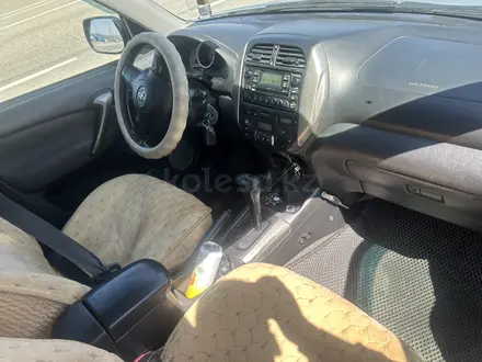 Toyota RAV4 2003 года за 4 900 000 тг. в Усть-Каменогорск – фото 6