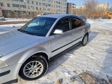 Volkswagen Passat 2002 года за 2 900 000 тг. в Астана – фото 4