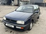 Volkswagen Golf 1993 года за 1 850 000 тг. в Тараз – фото 2