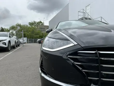 Hyundai Sonata 2022 года за 13 190 000 тг. в Астана – фото 11