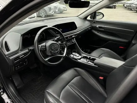 Hyundai Sonata 2022 года за 13 190 000 тг. в Астана – фото 13