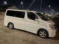 Nissan Elgrand 2009 годаfor3 500 000 тг. в Атырау