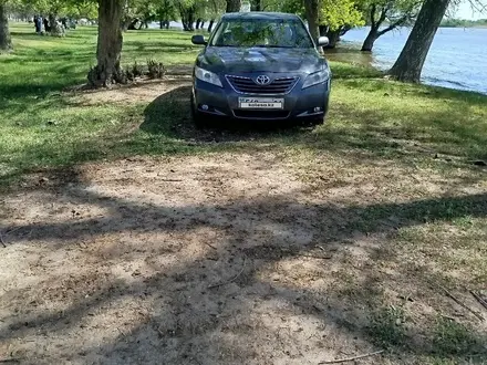 Toyota Camry 2007 года за 5 000 000 тг. в Атырау – фото 2