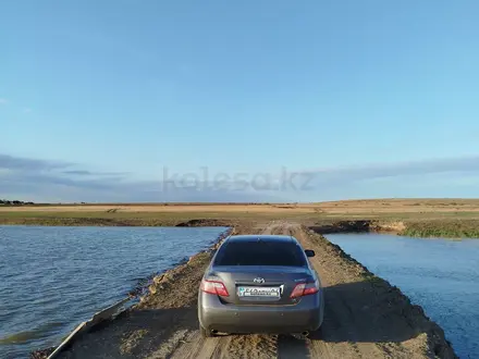 Toyota Camry 2007 года за 5 000 000 тг. в Атырау – фото 5