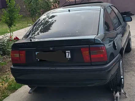 Opel Vectra 1995 года за 1 100 000 тг. в Шымкент – фото 2