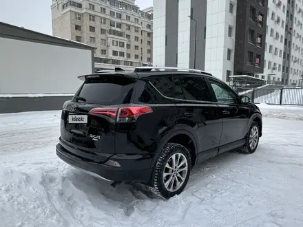 Toyota RAV4 2017 года за 13 500 000 тг. в Астана – фото 5