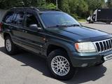 Jeep Grand Cherokee 2000 годаүшін4 200 000 тг. в Алматы