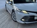 Toyota Camry 2019 года за 14 200 000 тг. в Астана – фото 3