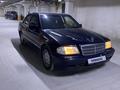 Mercedes-Benz C 180 1997 года за 3 300 000 тг. в Жанаозен – фото 4