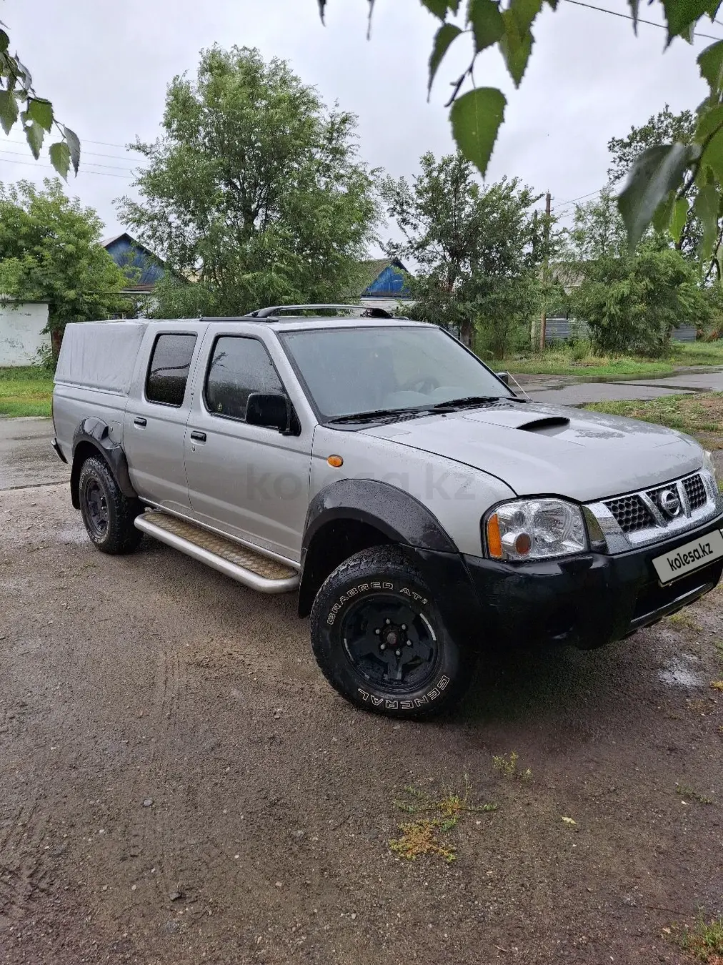 Nissan NP300, 2009