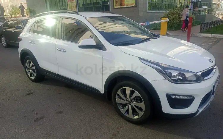Kia Rio X-Line 2022 года за 8 000 000 тг. в Астана