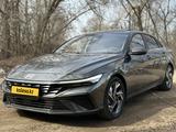 Hyundai Elantra 2023 года за 8 890 000 тг. в Уральск – фото 3