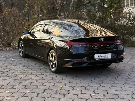 Hyundai Elantra 2021 года за 10 000 000 тг. в Алматы