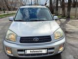 Toyota RAV4 2001 года за 4 850 000 тг. в Алматы – фото 2