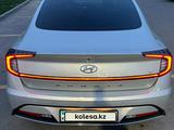 Hyundai Sonata 2021 года за 13 500 000 тг. в Алматы – фото 3