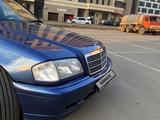 Mercedes-Benz C 180 1998 года за 2 800 000 тг. в Астана – фото 4