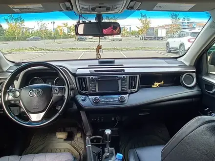 Toyota RAV4 2017 года за 9 800 000 тг. в Астана – фото 10