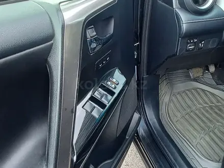 Toyota RAV4 2017 года за 9 800 000 тг. в Астана – фото 25