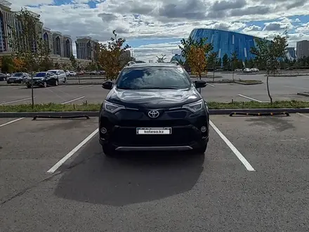 Toyota RAV4 2017 года за 9 800 000 тг. в Астана – фото 7